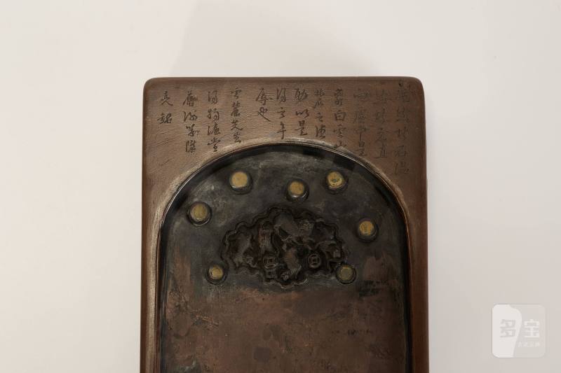 Lot979 清 澄泥狮子戏球砚 带红木盒 - 图9